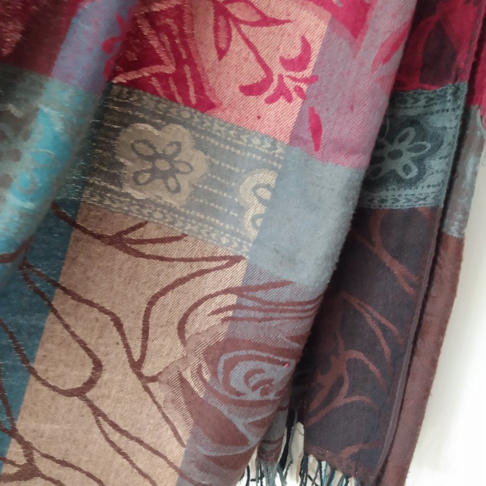 Floral Scarf - Picture 3 of 4